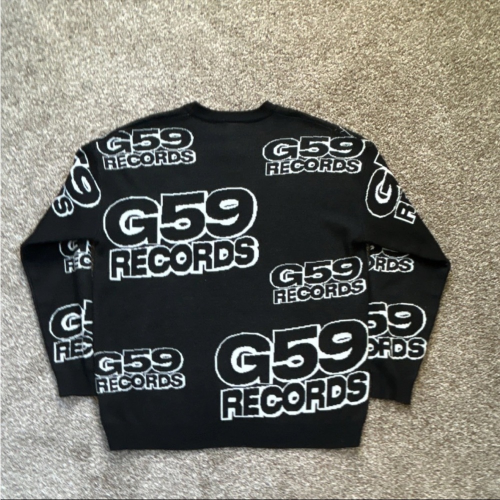 G59 logo print knit pullover sweater
